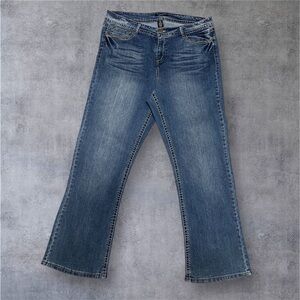 Roz & Ali bootcut jeans / Sequins pockets / size 18 Women